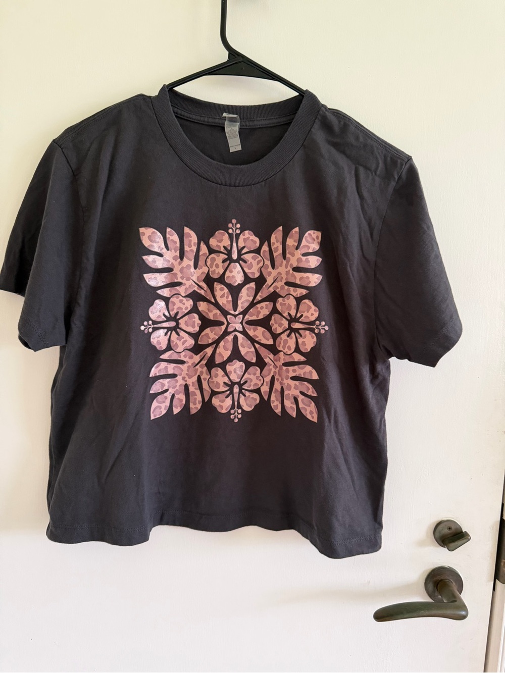 Hawaiian quilt print shirt hibiscus